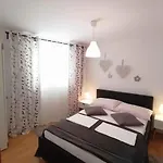 Two-bedroom In Lxxxix Apartament Crikvenica