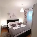 Two-bedroom In Lxxxix *