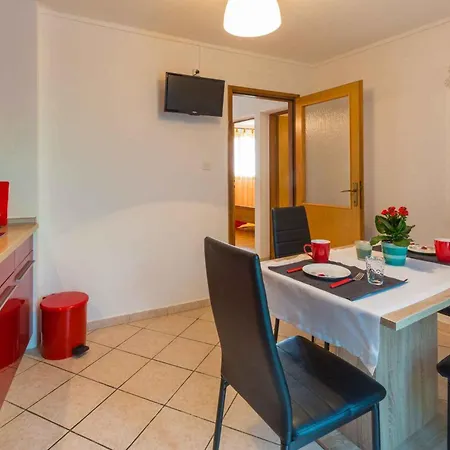 Two-bedroom In Lxxxix Apartman *