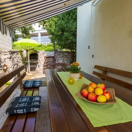 Two-bedroom In Crikvenica Lxxxix Dramalj