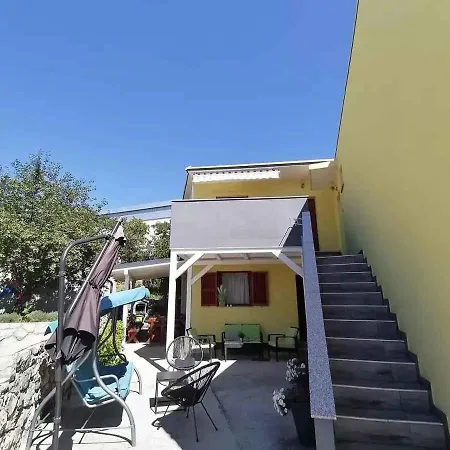 Appartement Two-bedroom In Lxxxix Crikvenica