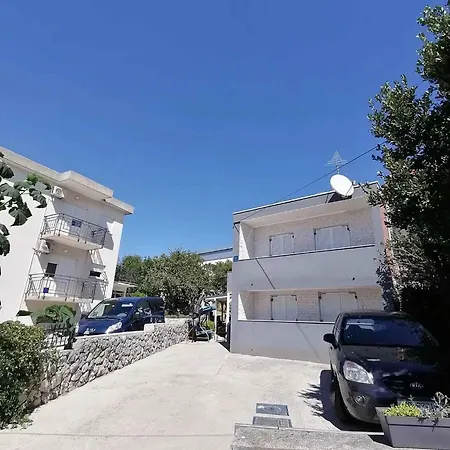 Two-bedroom In Crikvenica Lxxxix Apartment Dramalj
