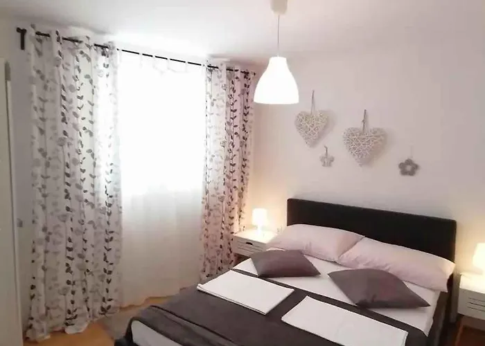Two-bedroom In Lxxxix Apartman Crikvenica