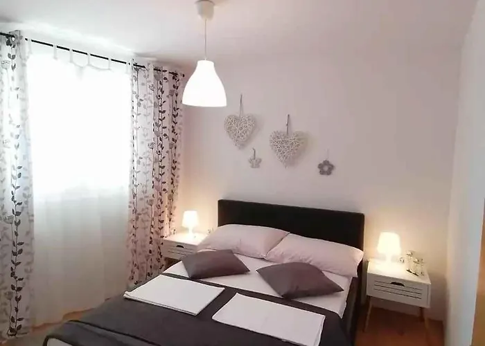 Two-bedroom In Lxxxix Crikvenica